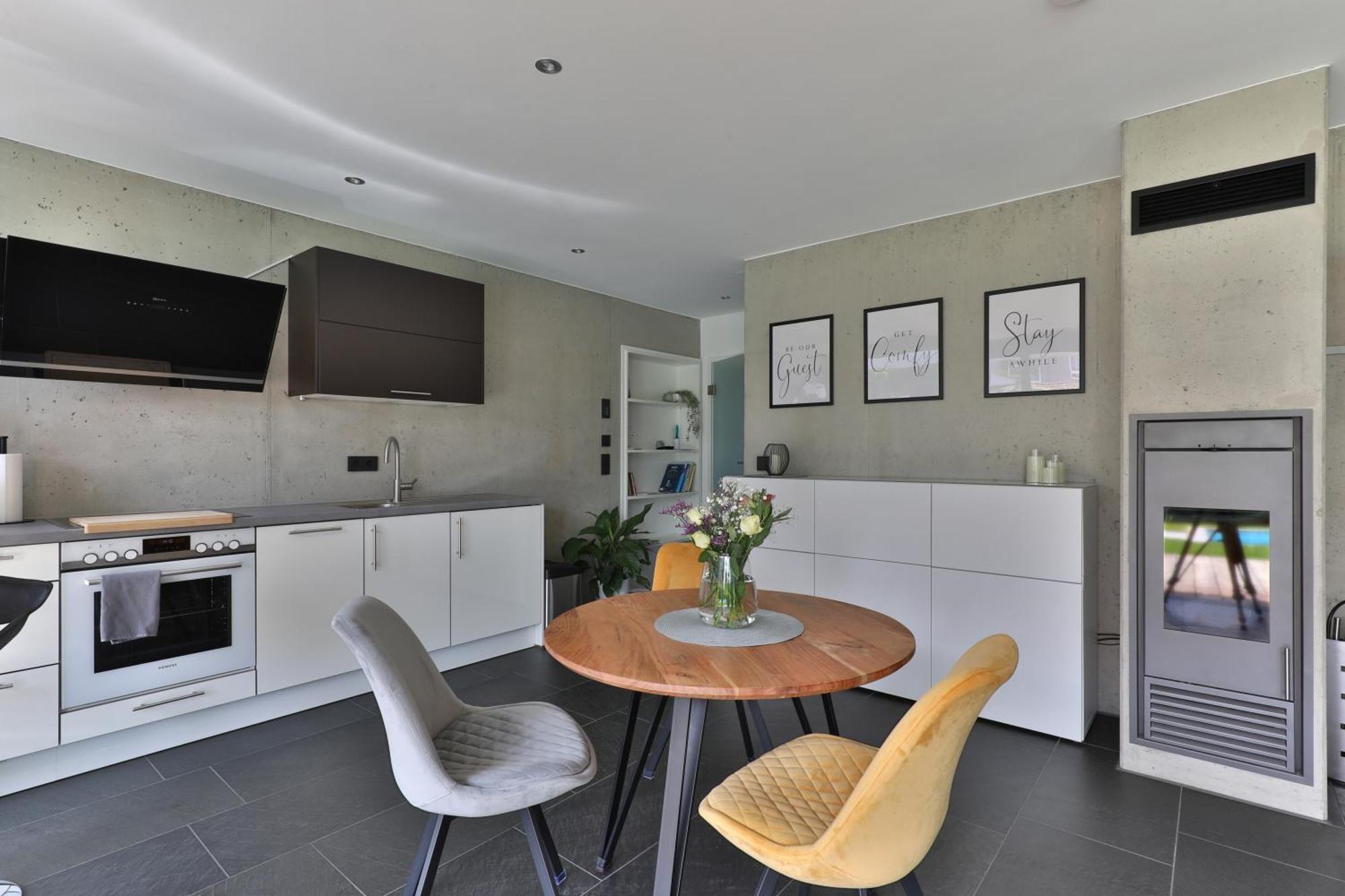 Modernes Studio-Apartment Gersthofen Exteriör bild