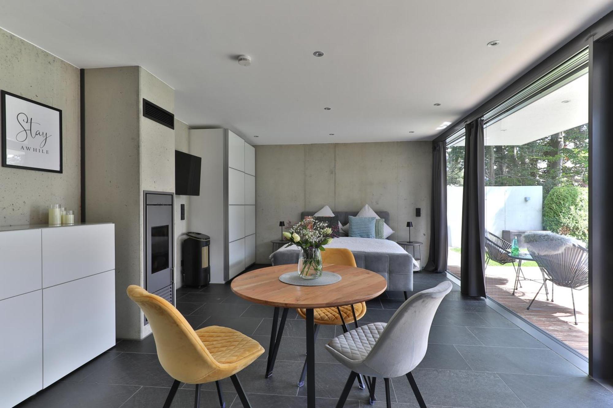 Modernes Studio-Apartment Gersthofen Exteriör bild